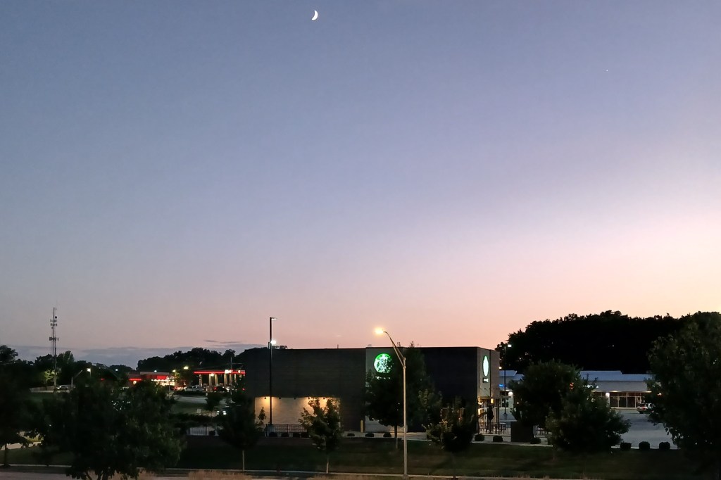 Photo Dump – Sunset Over Strip Malls ๐